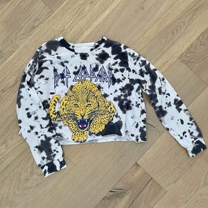 Def Leppard crop sweatshirt